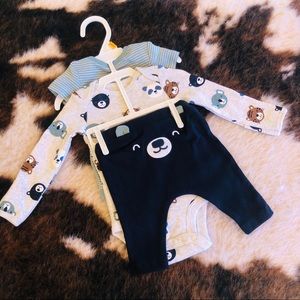 Carter’s baby outfit set